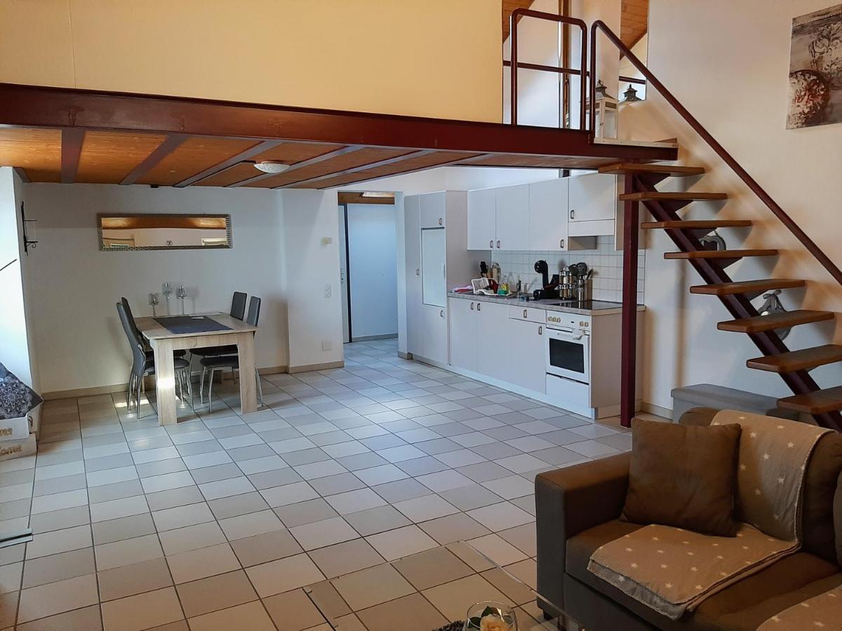 Holidays Homes Il Folletto Quartino Bagian luar foto