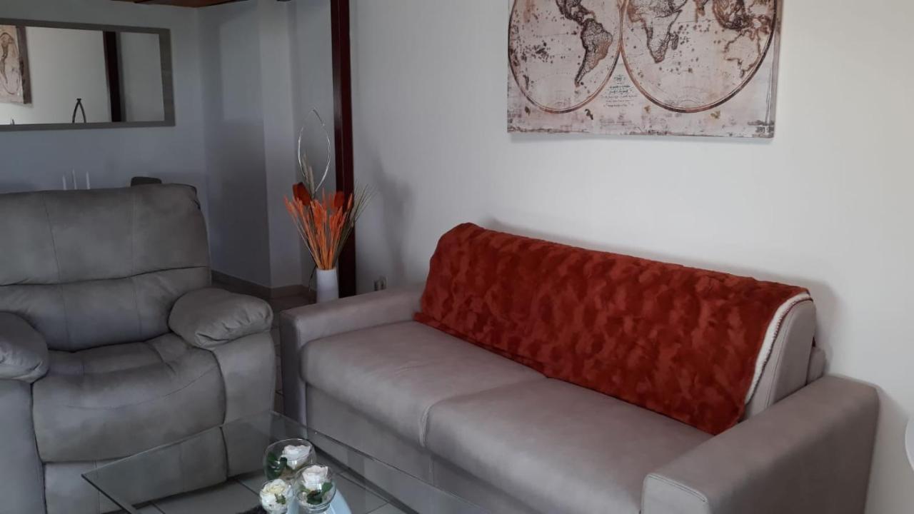 Holidays Homes Il Folletto Quartino Bagian luar foto