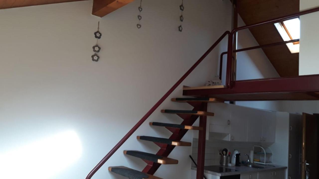 Holidays Homes Il Folletto Quartino Bagian luar foto