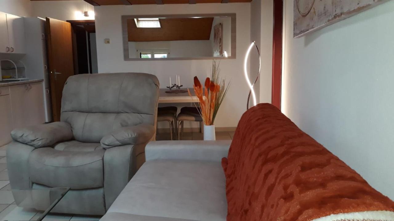 Holidays Homes Il Folletto Quartino Bagian luar foto