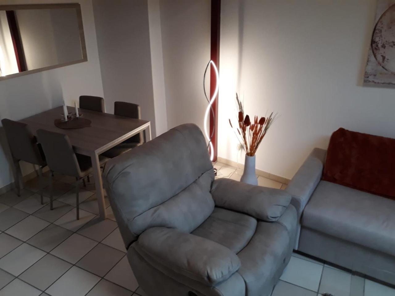 Holidays Homes Il Folletto Quartino Bagian luar foto