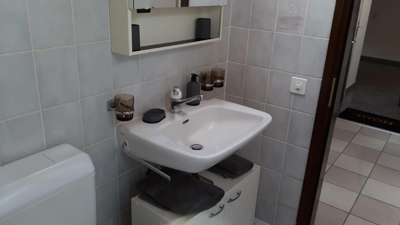 Holidays Homes Il Folletto Quartino Bagian luar foto