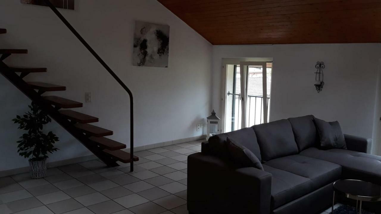 Holidays Homes Il Folletto Quartino Bagian luar foto